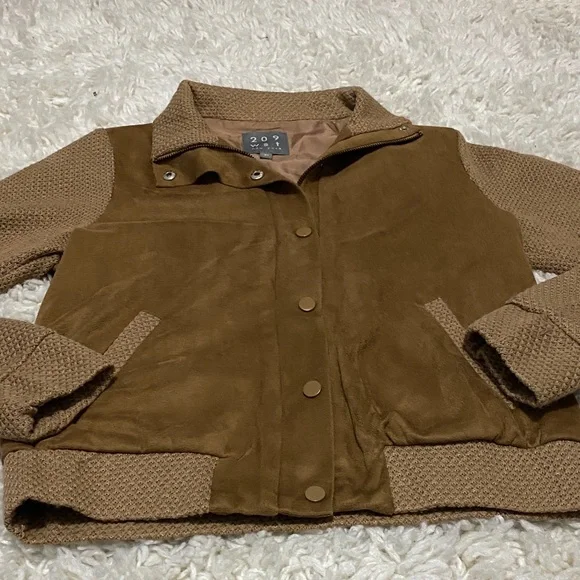 209 wst Brown Women's  zipper and button up bomber jacket VGUC business casual - Picture 5 of 16
